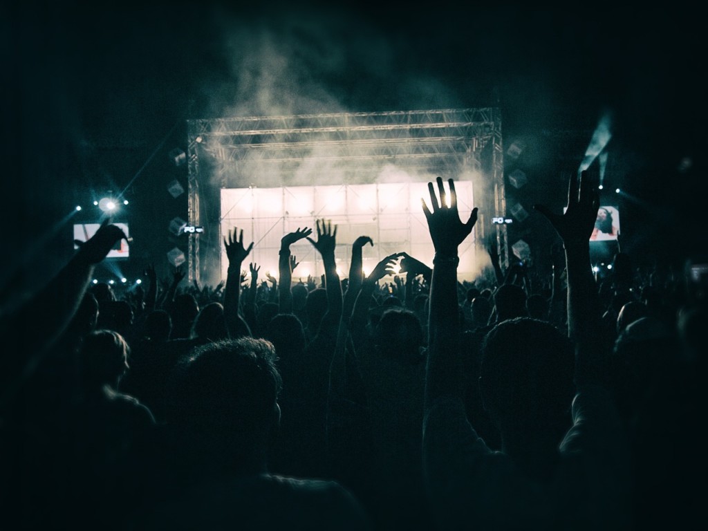 Stagediving